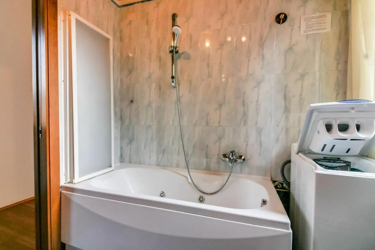 Apartment Ramo Venier By Halldis Venice